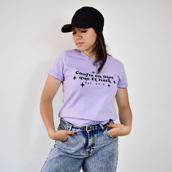Camiseta Confìa En Dios Que Él Hará
